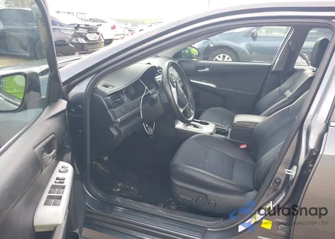 2012 Toyota Camry Se z USA, uszkodzony, nr VIN 4T1BF1FK8CU136388